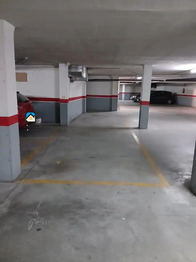 Parkplatz von Garage zur Miete in Murcia
