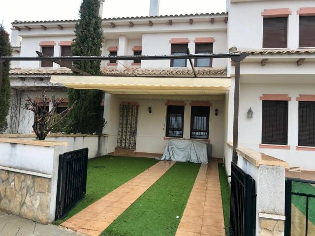 Casa-chalet en Venta en Hito en El Hito