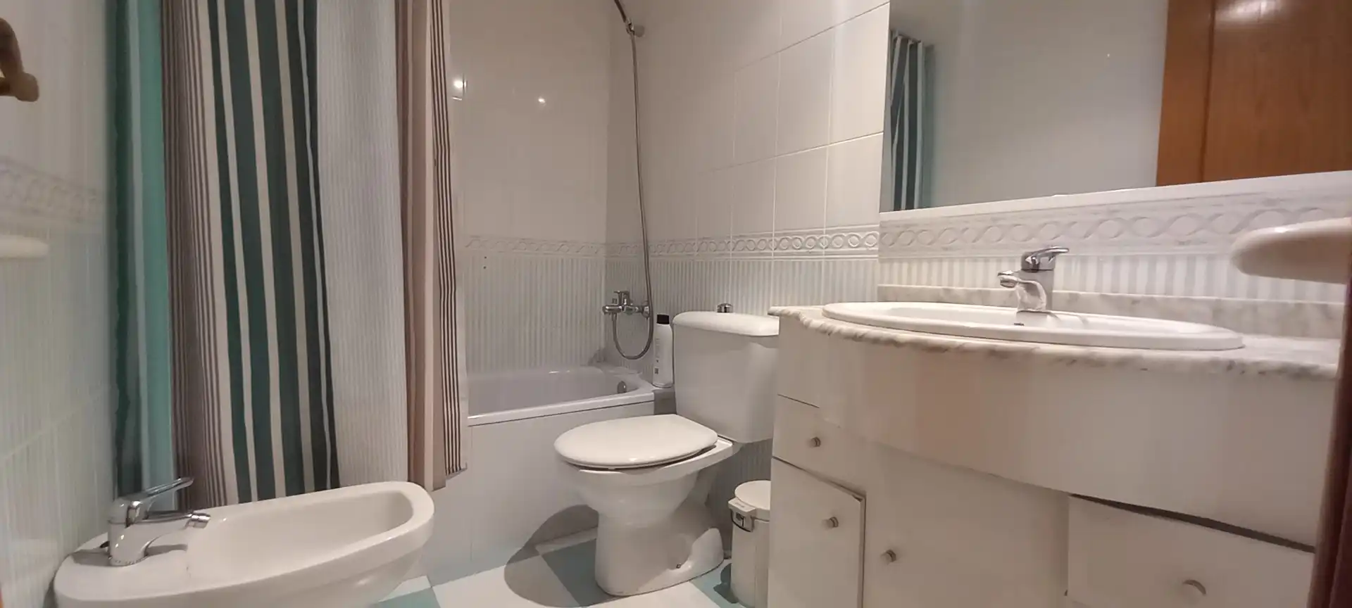 Baño de Apartamento de alquiler en Gandia con Terraza, Amueblado y Horno