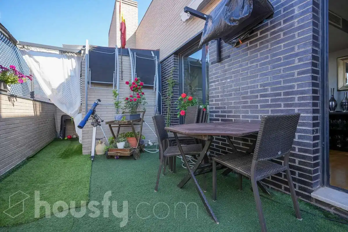 Terraza de Ático en venta en Madrid con Terraza, Trastero y Piscina comunitaria
