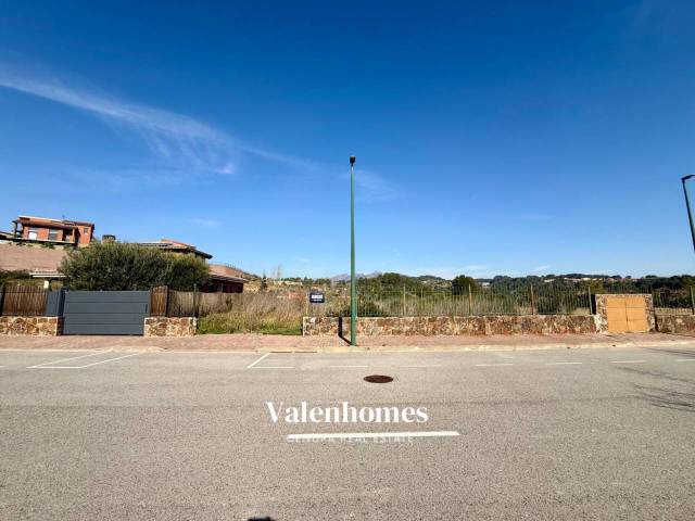 Terreno residencial en Venta en Avenida Montseny en Sant Esteve Sesrovires
