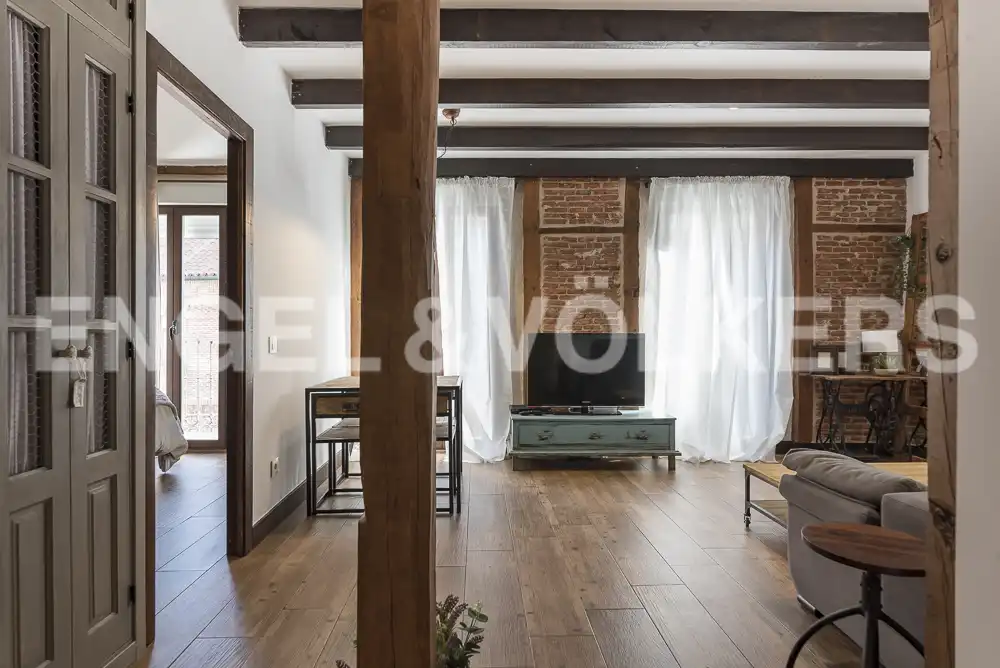 Sala d'estar de Pis de lloguer en Madrid amb Calefacció, Parquet i Traster