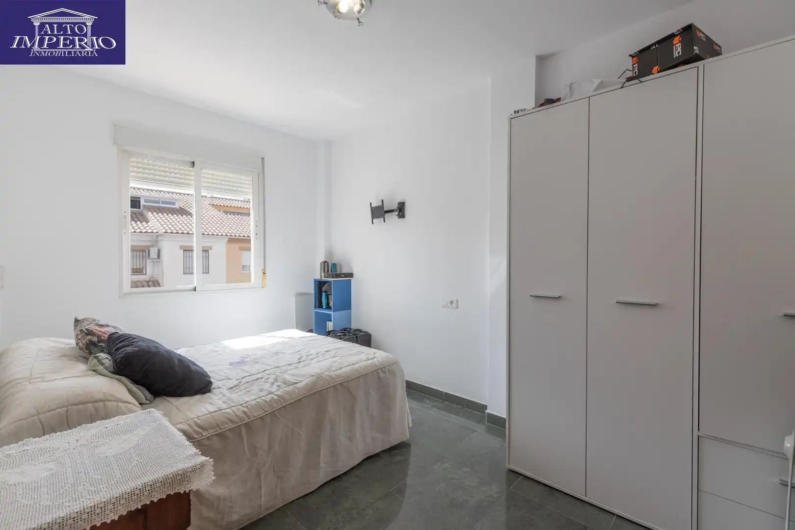 Schlafzimmer von Haus oder Chalet zum Verkauf in Churriana de la Vega mit Klimaanlage, Terrasse und Balkon