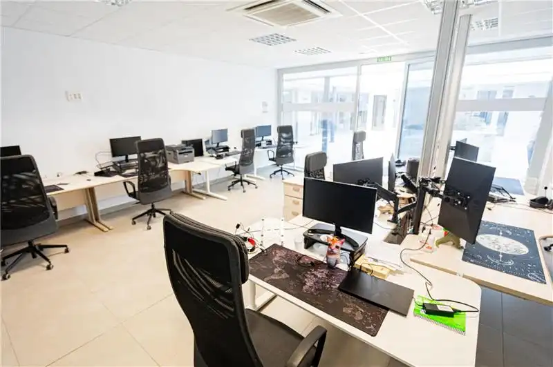 Büro zum Verkauf in Nord