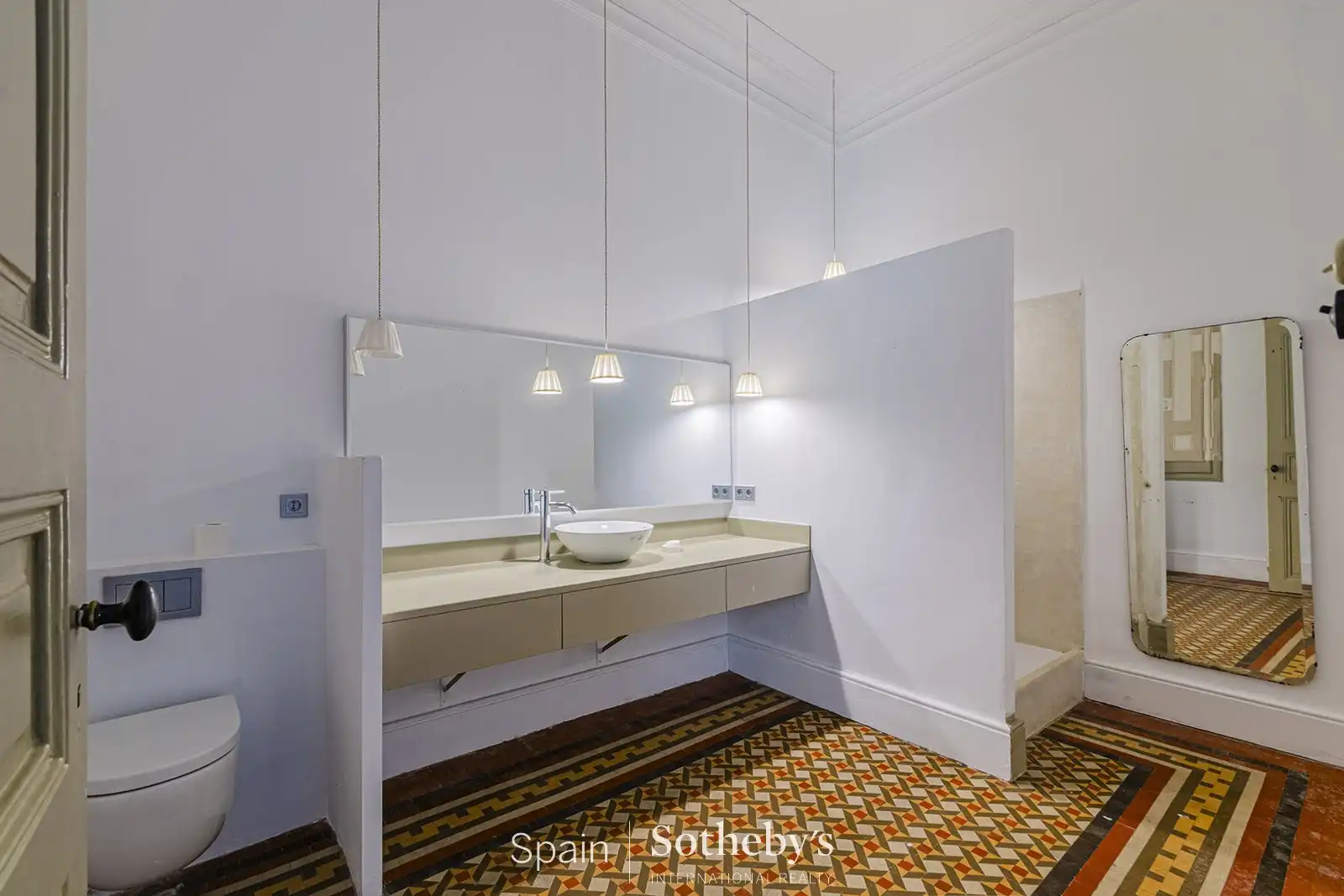 Baño de Apartamento en venta en Barcelona con Calefacción y Terraza