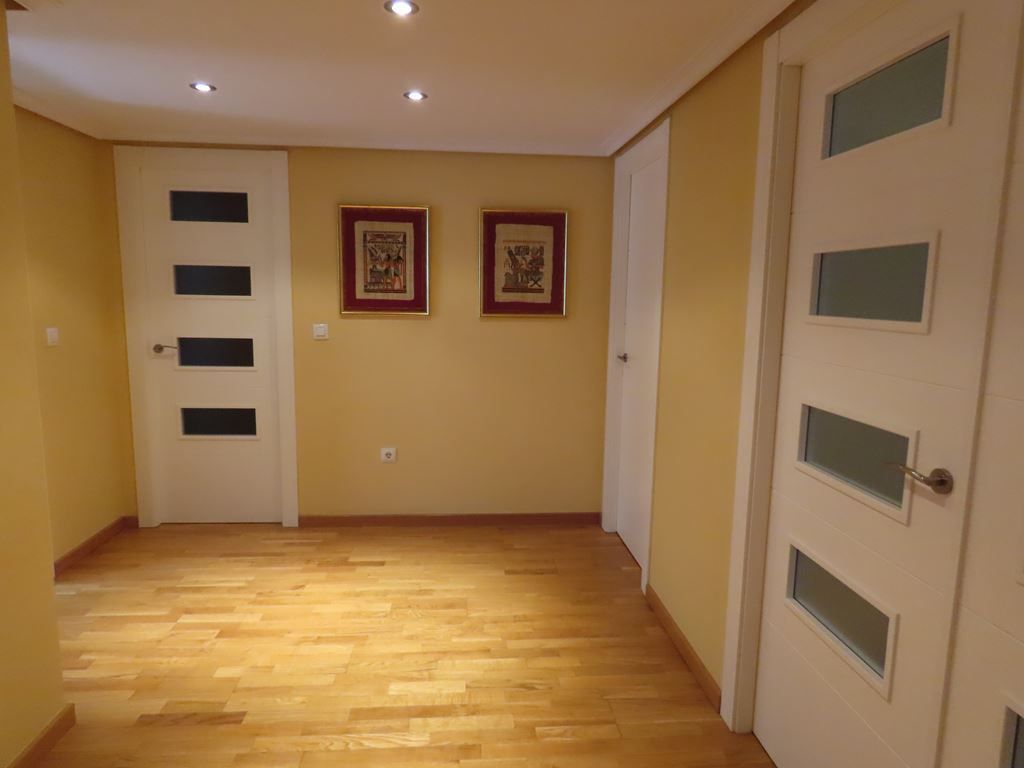 Piso en venta en La Roda con Aire acondicionado, Calefacción y Trastero