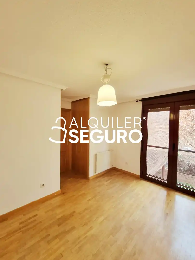 Bedroom of Flat for rent in Las Rozas de Madrid  with Heating, Terrace and Storage room