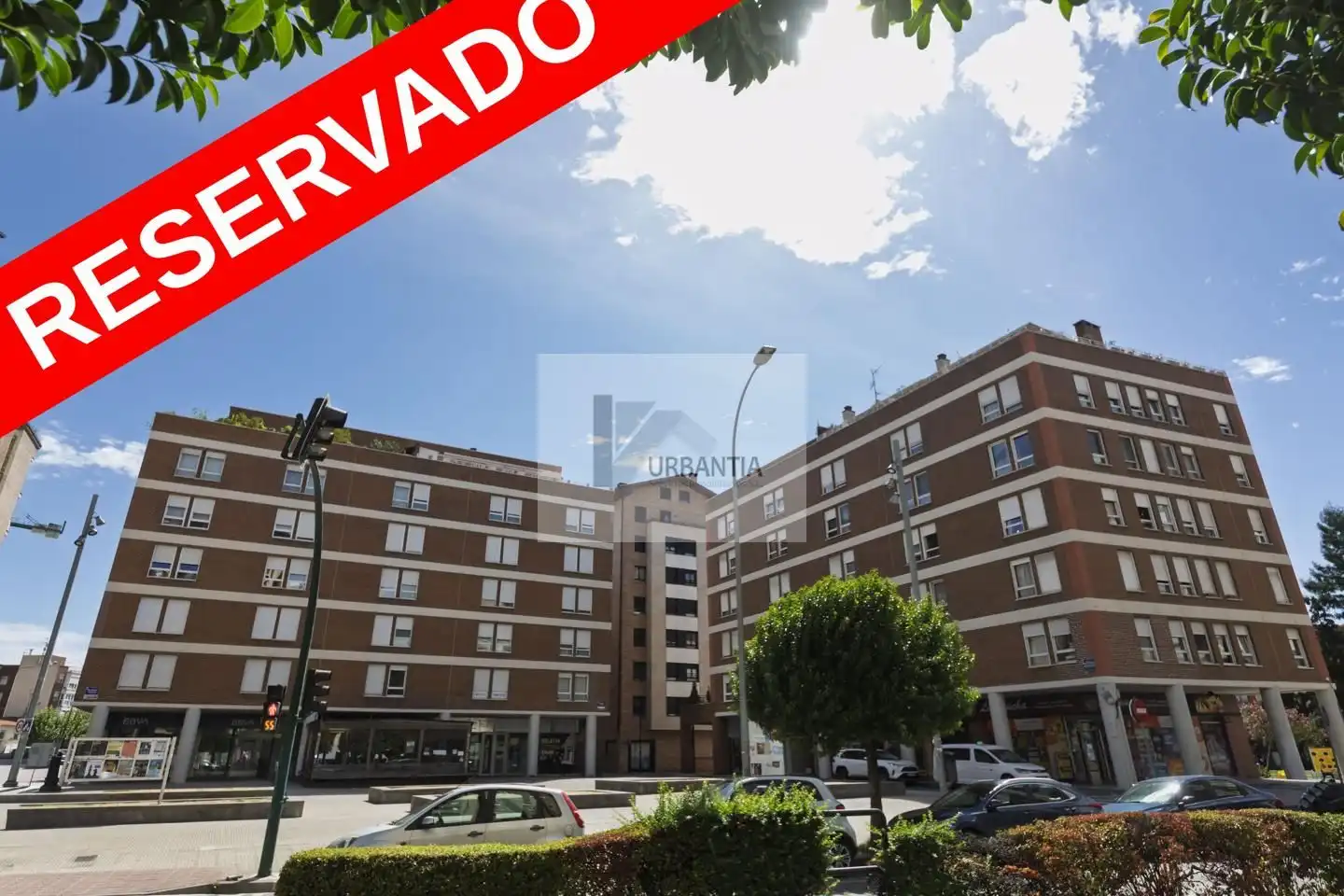 Pis amb ascensor en venda a Calle de las Maestras