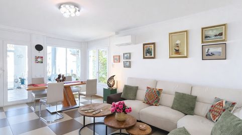 Foto 2 de Casa o xalet en venda a Calle Peni, 144b, Peni, Empuriabrava