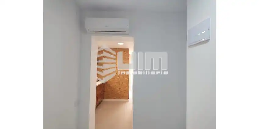 Flat for rent in DEL TRABAJO, Avenida de Abril - 9 de Octubre
