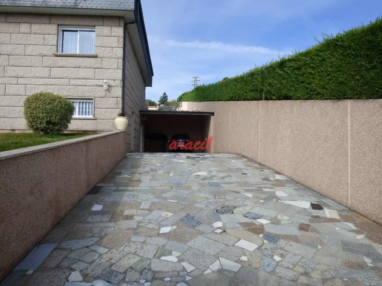 Aparcament de Casa o xalet en venda en Ourense Capital  amb Calefacció, Jardí privat i Terrassa