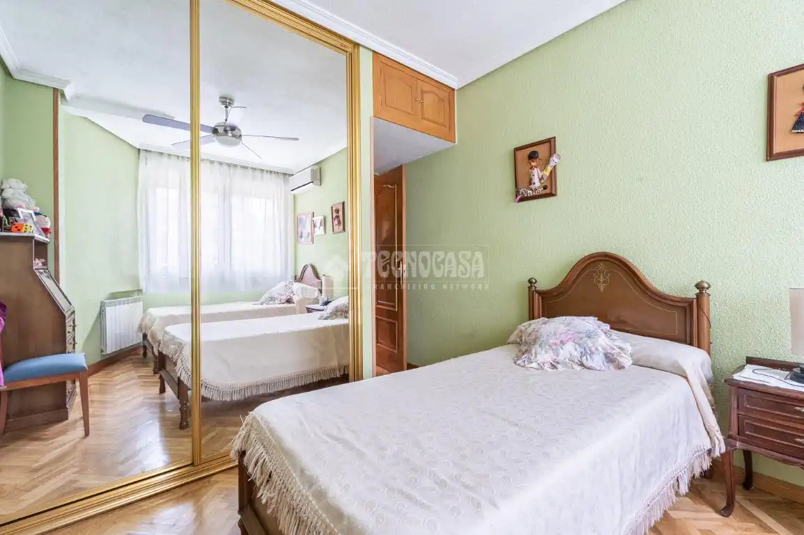 Habitación de Piso en venta en Madrid con Aire acondicionado, Calefacción y Terraza