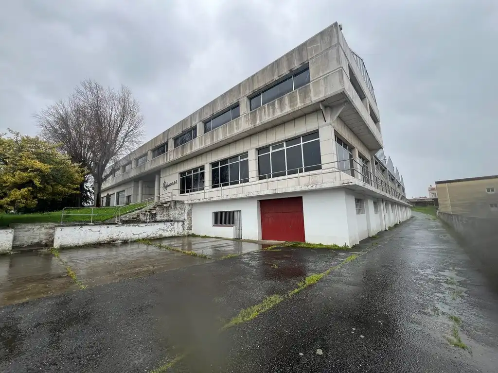 Vista exterior de Nave industrial en venta en Arteixo con Calefacción