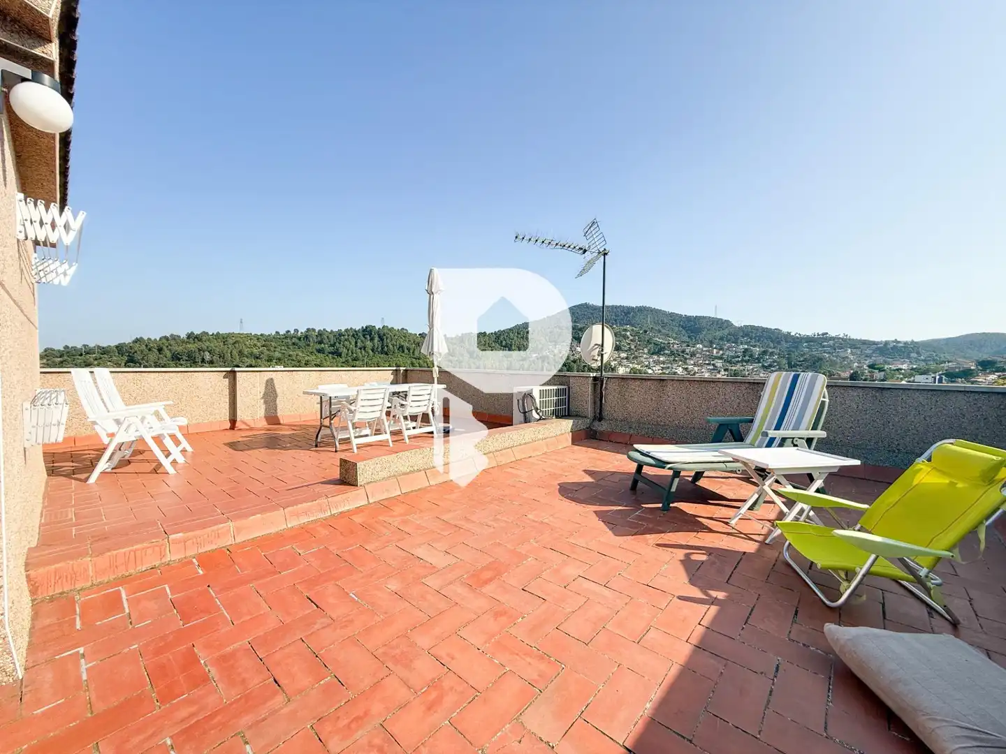Terrace of Houses for sale in Sant Vicenç Dels Horts  with Air Conditioner, Heating and Private garden