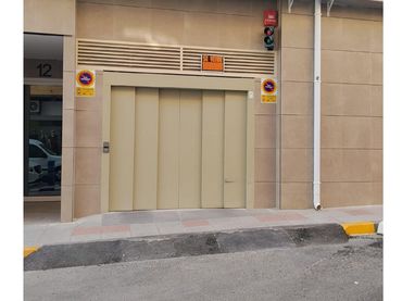Einzelparkplatz zum Verkauf in Calle de Tibi