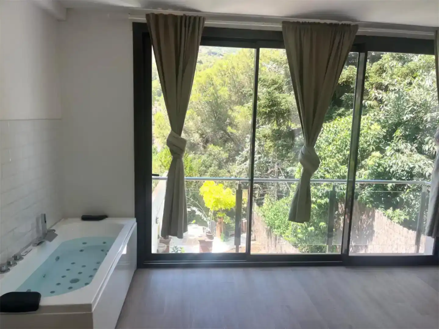 Dormitori de Pis en venda en Monistrol de Montserrat amb Aire condicionat, Jardí privat i Moblat