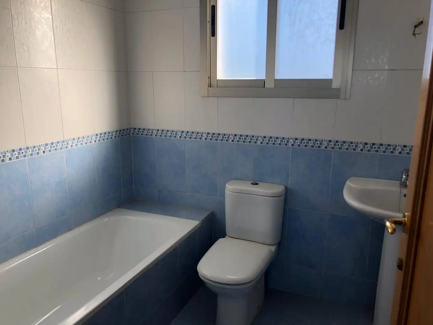 Baño de Ático en venta en Cartagena con Calefacción y Terraza