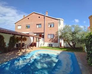 Swimming pool of Single-family semi-detached for sale in Cobeña  with Air Conditioner, Terrace and Swimming Pool