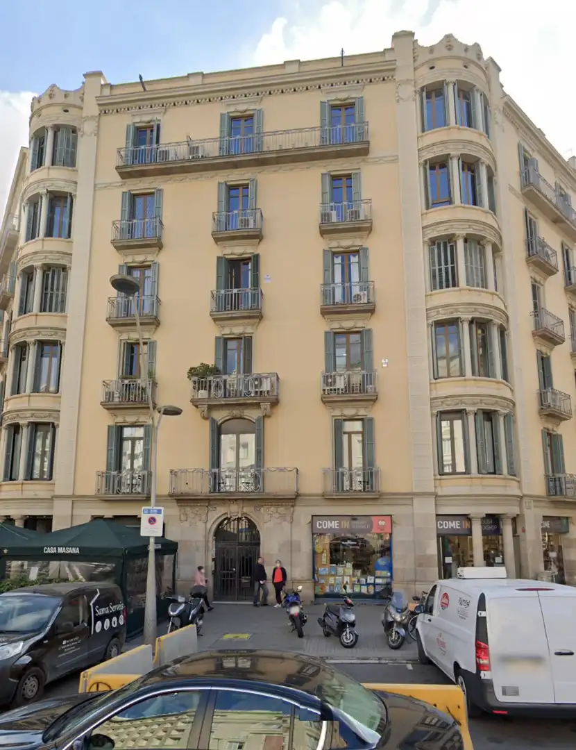 Ufficio con ascensore in affitto a Carrer de Balmes 129