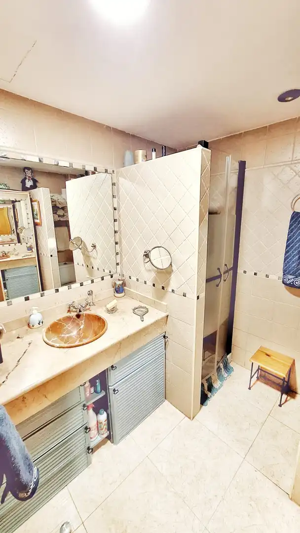 Baño de Piso en venta en  Palma de Mallorca con Aire acondicionado, Terraza y Trastero