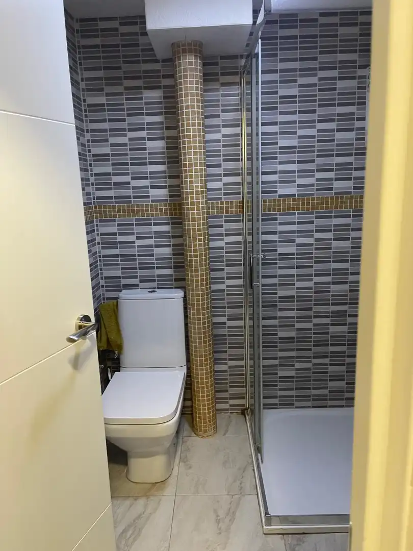 Baño de Piso en venta en Granada con Aire acondicionado