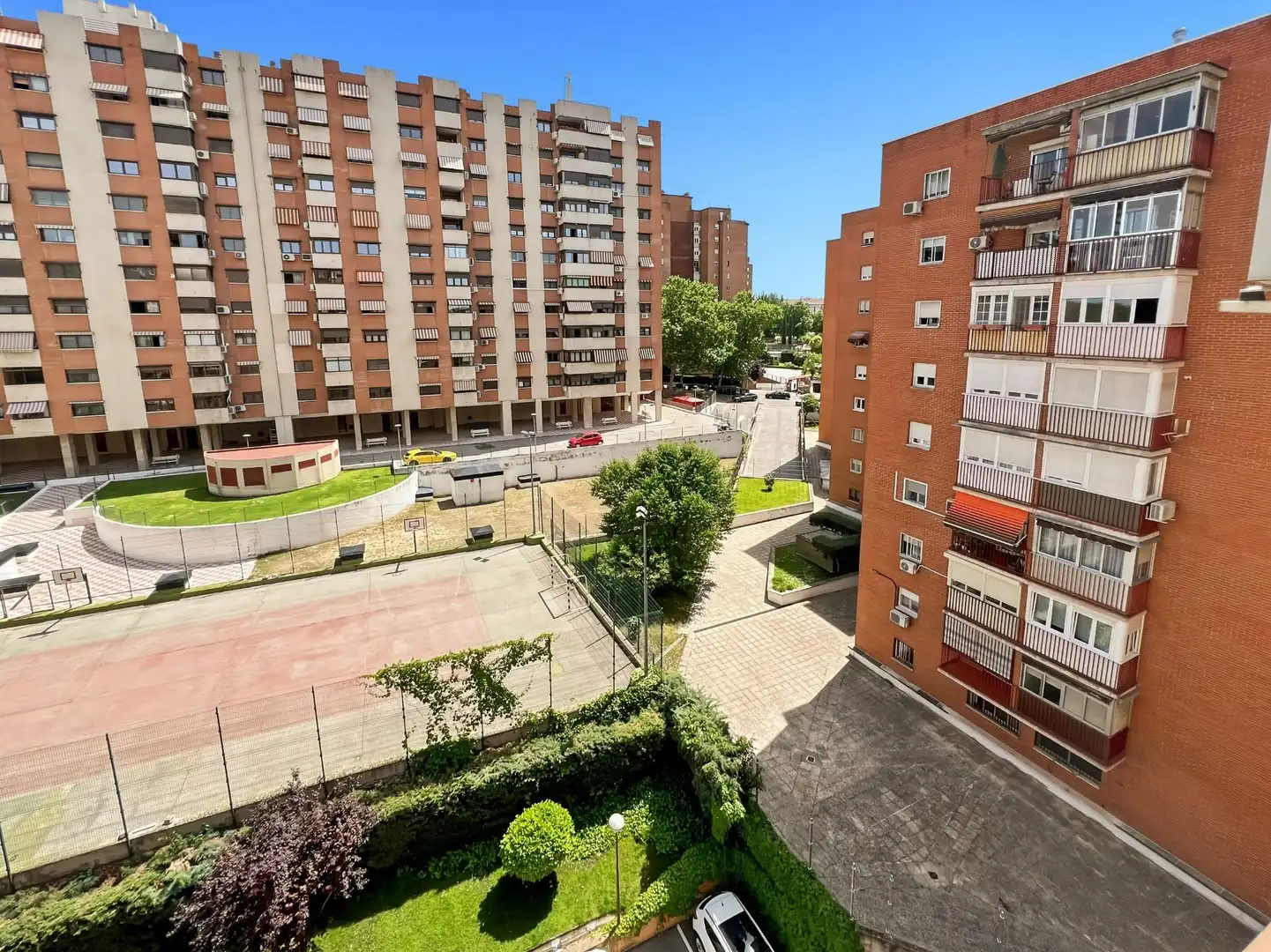 Vista exterior de Piso en venta en Madrid con Aire acondicionado, Calefacción y Parquet