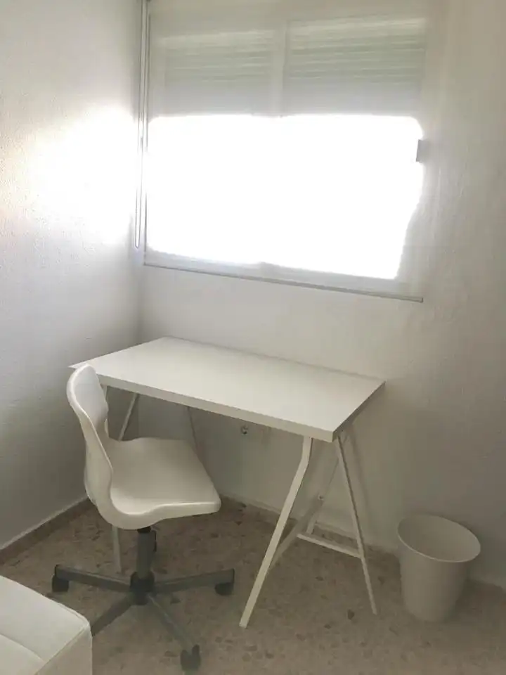 Planta baja de alquiler en Federico Mayo Gayarre, Amate