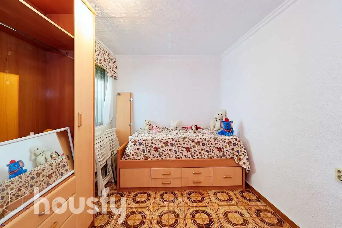 Habitación de Piso en venta en San Pedro del Pinatar con Aire acondicionado, Terraza y Amueblado