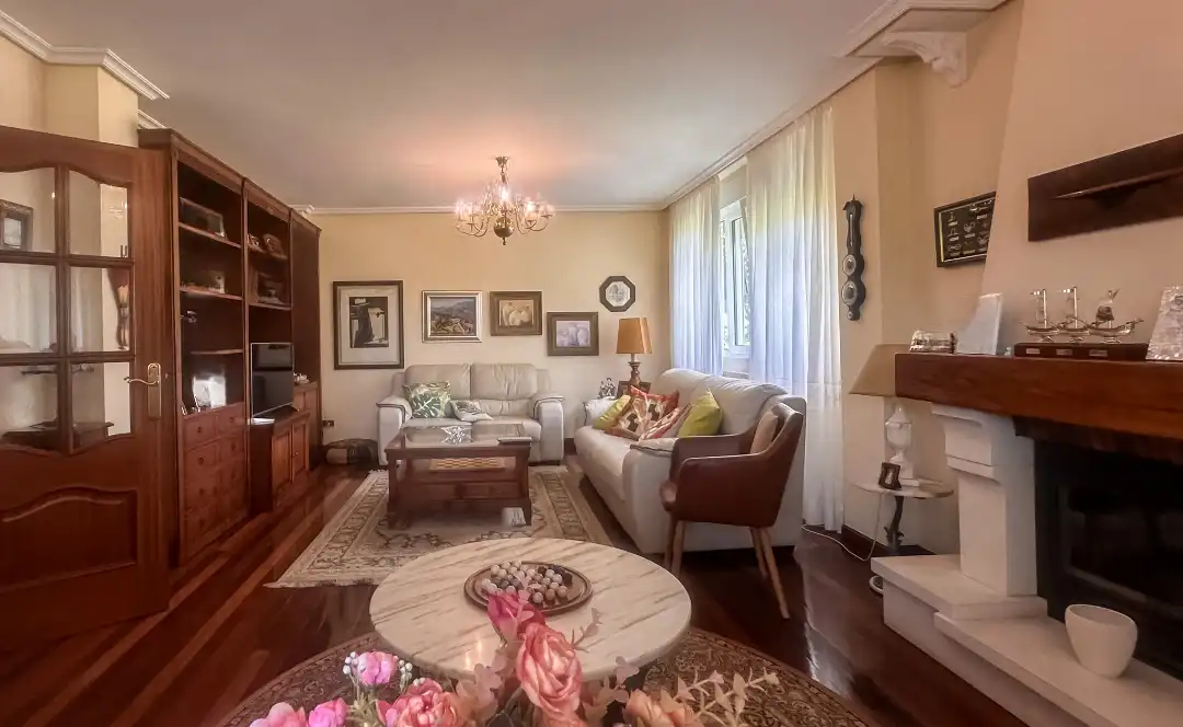 Sala de estar de Casa o chalet en venta en Camargo con Calefacción, Jardín privado y Terraza
