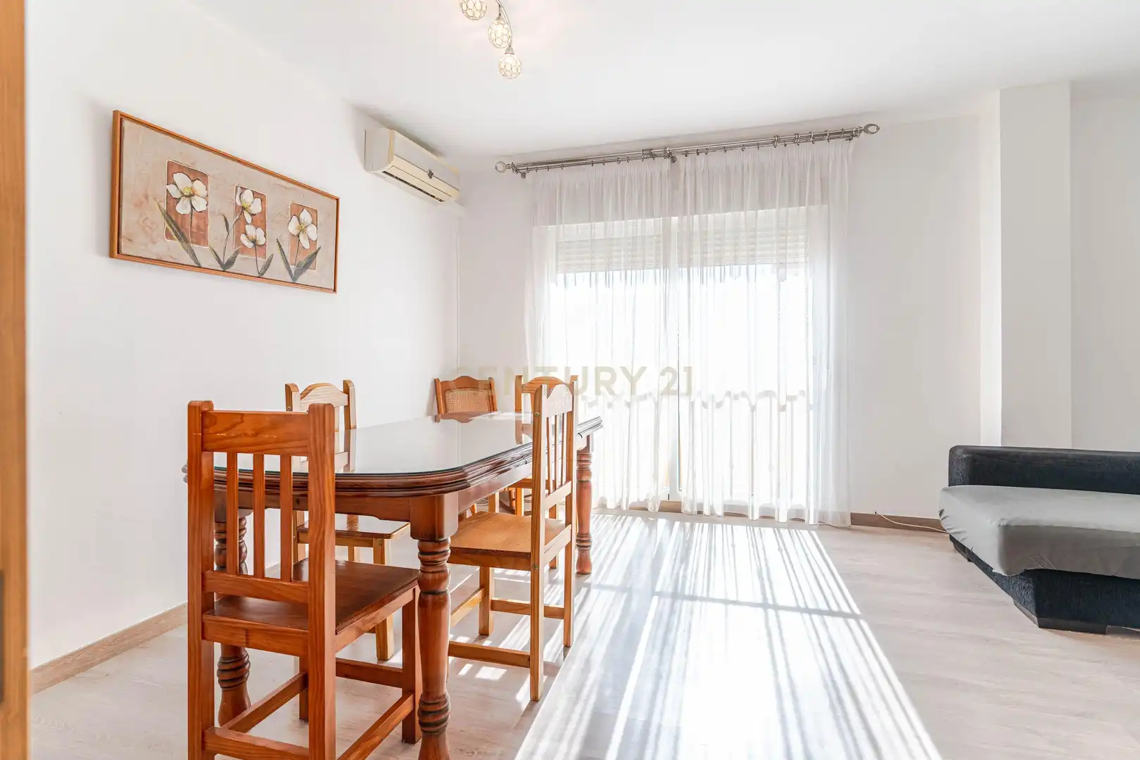 Comedor de Piso en venta en Motril con Microondas