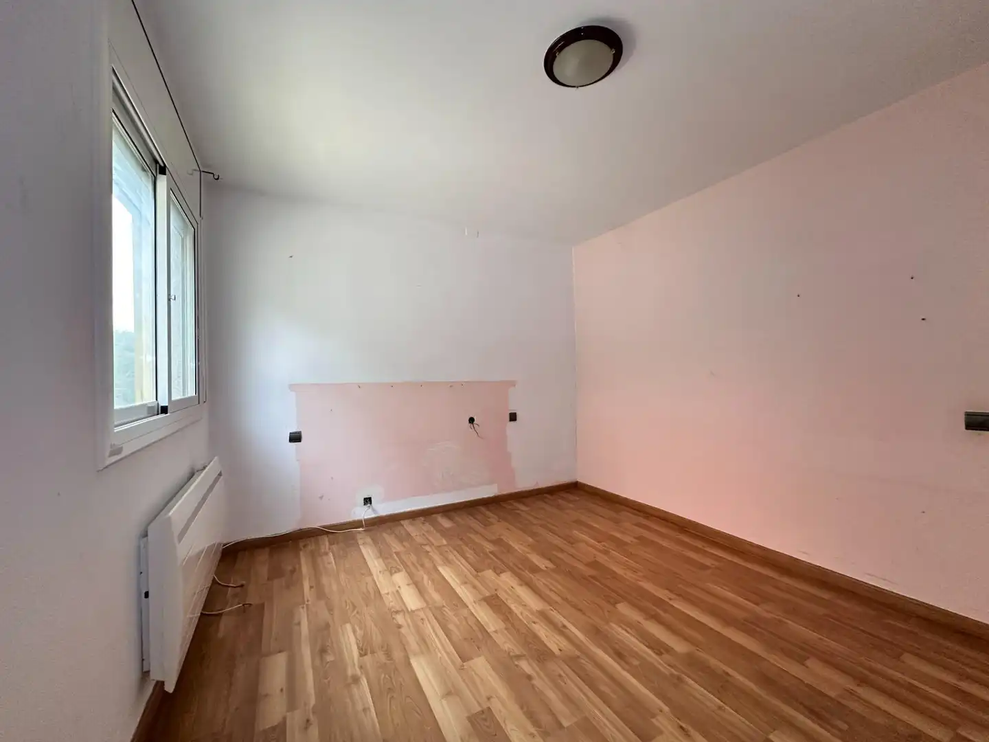 Habitación de Casa o chalet en venta en La Bisbal del Penedès con Parquet