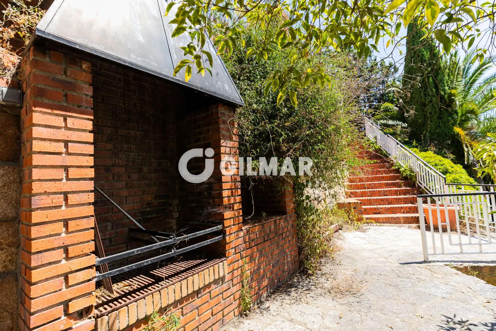 Terrassa de Casa o xalet en venda en Hoyo de Manzanares amb Calefacció, Jardí privat i Piscina
