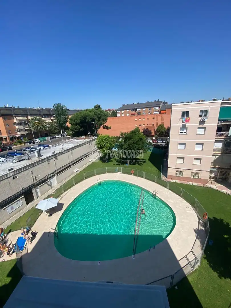 Piscina de Pis en venda en Alcobendas