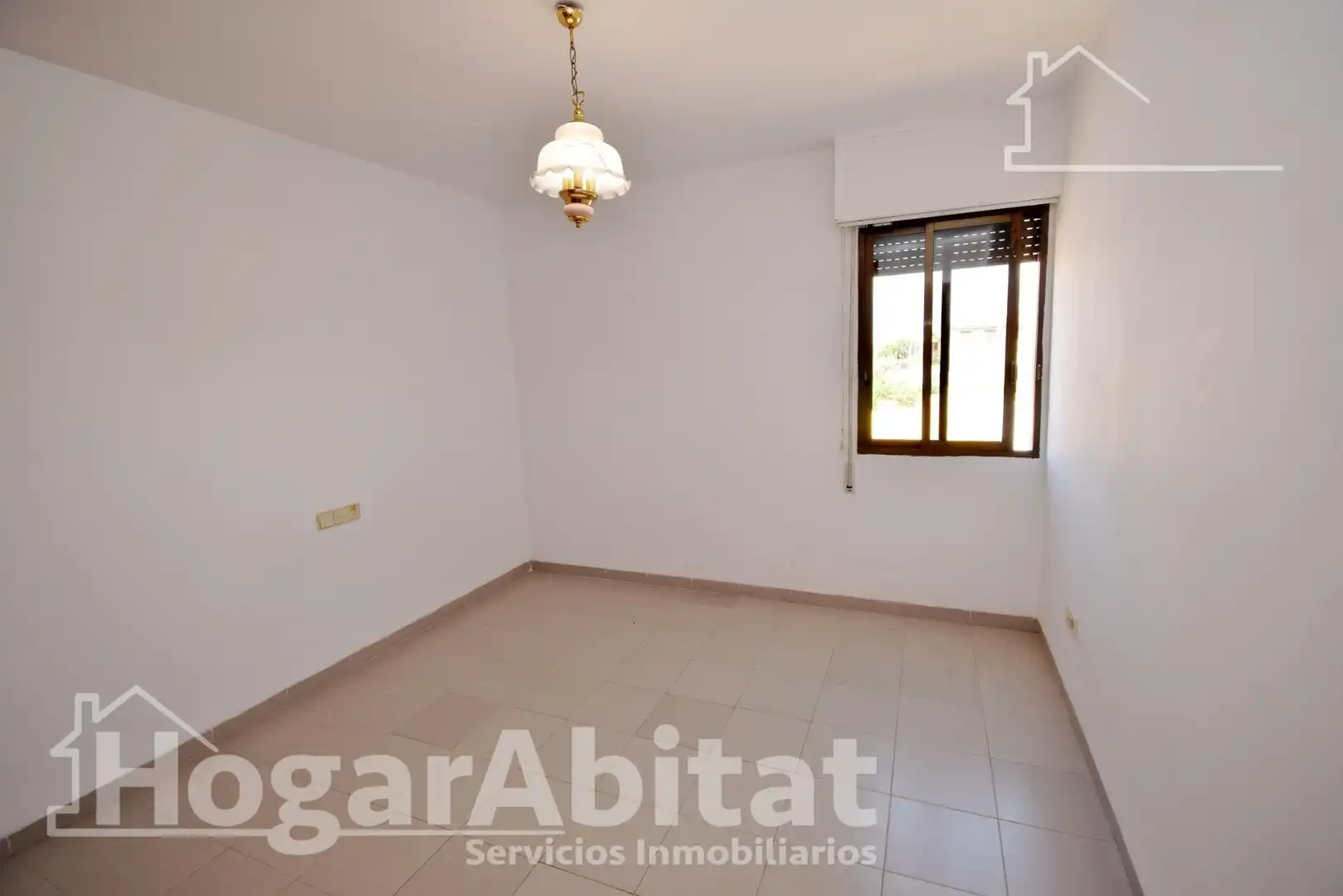 Dormitori de Casa o xalet en venda en Almazora / Almassora amb Jardí privat, Terrassa i Traster