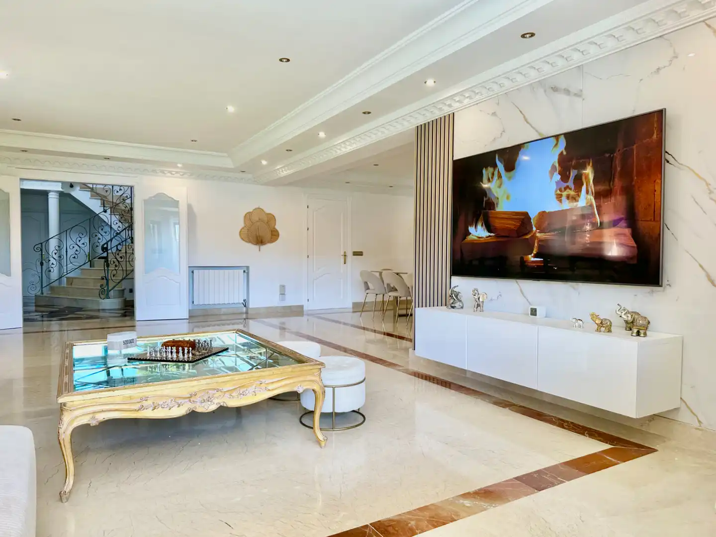 Living room of Houses for rent in Marbella  with Air Conditioner, Heating and Private garden