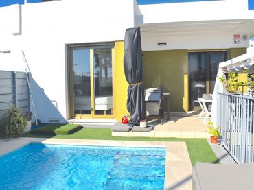 Casa amb piscina en venda a Jacarilla