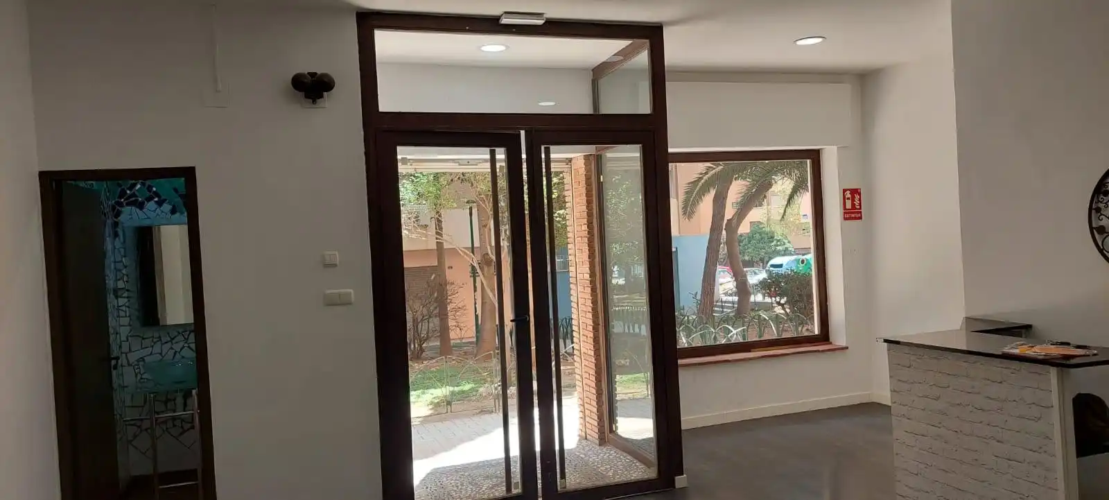 Local comercial en venda a Calle Poeta Bernardo de la Torre, imagen 2