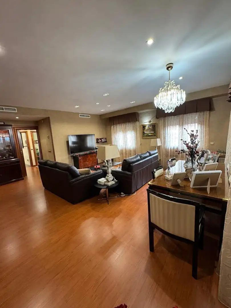 Sala de estar de Casa o chalet en venta en Navalcarnero con Aire acondicionado, Jardín privado y Terraza