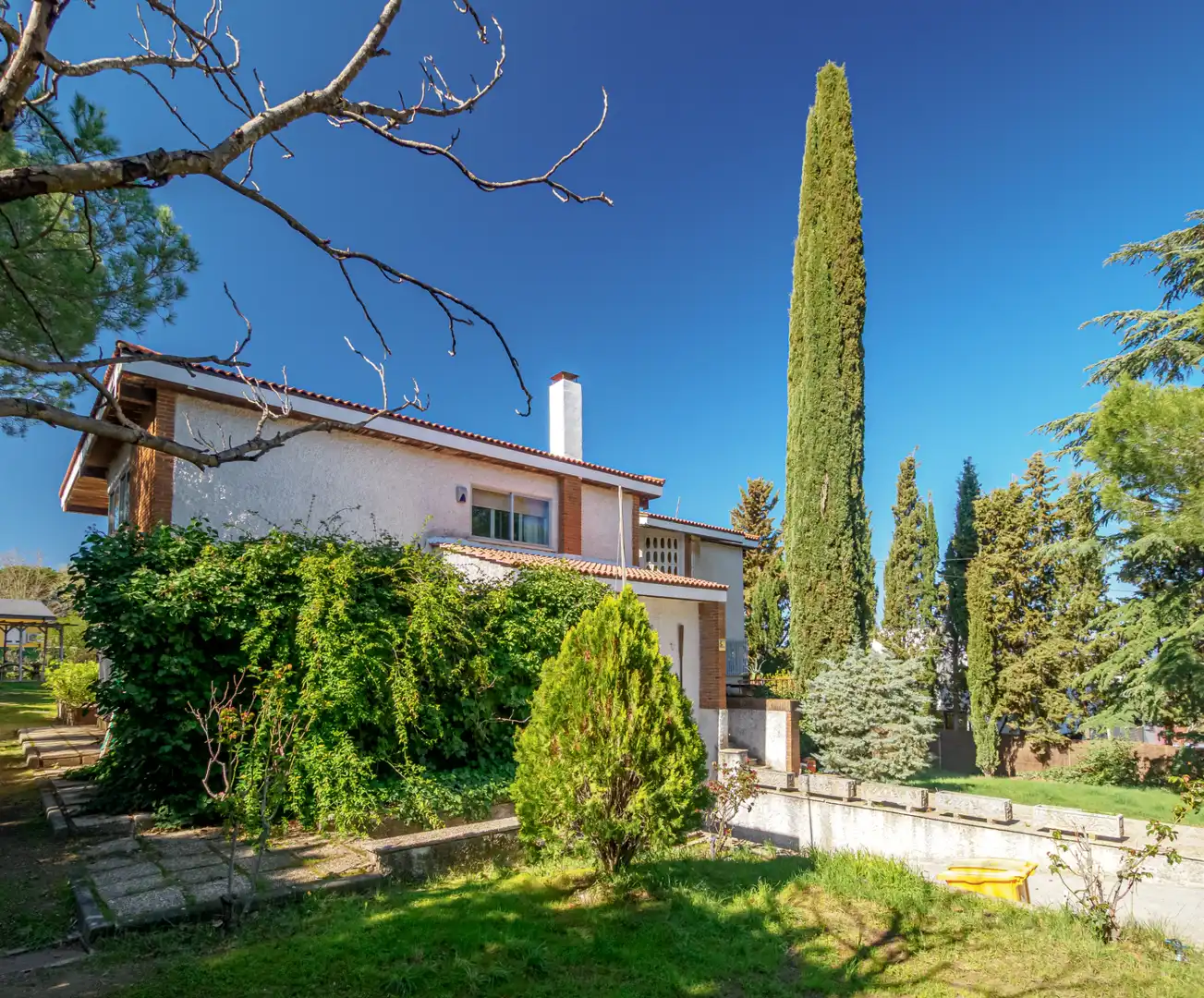 Vista exterior de Casa o chalet en venta en Boadilla del Monte con Calefacción, Jardín privado y Terraza