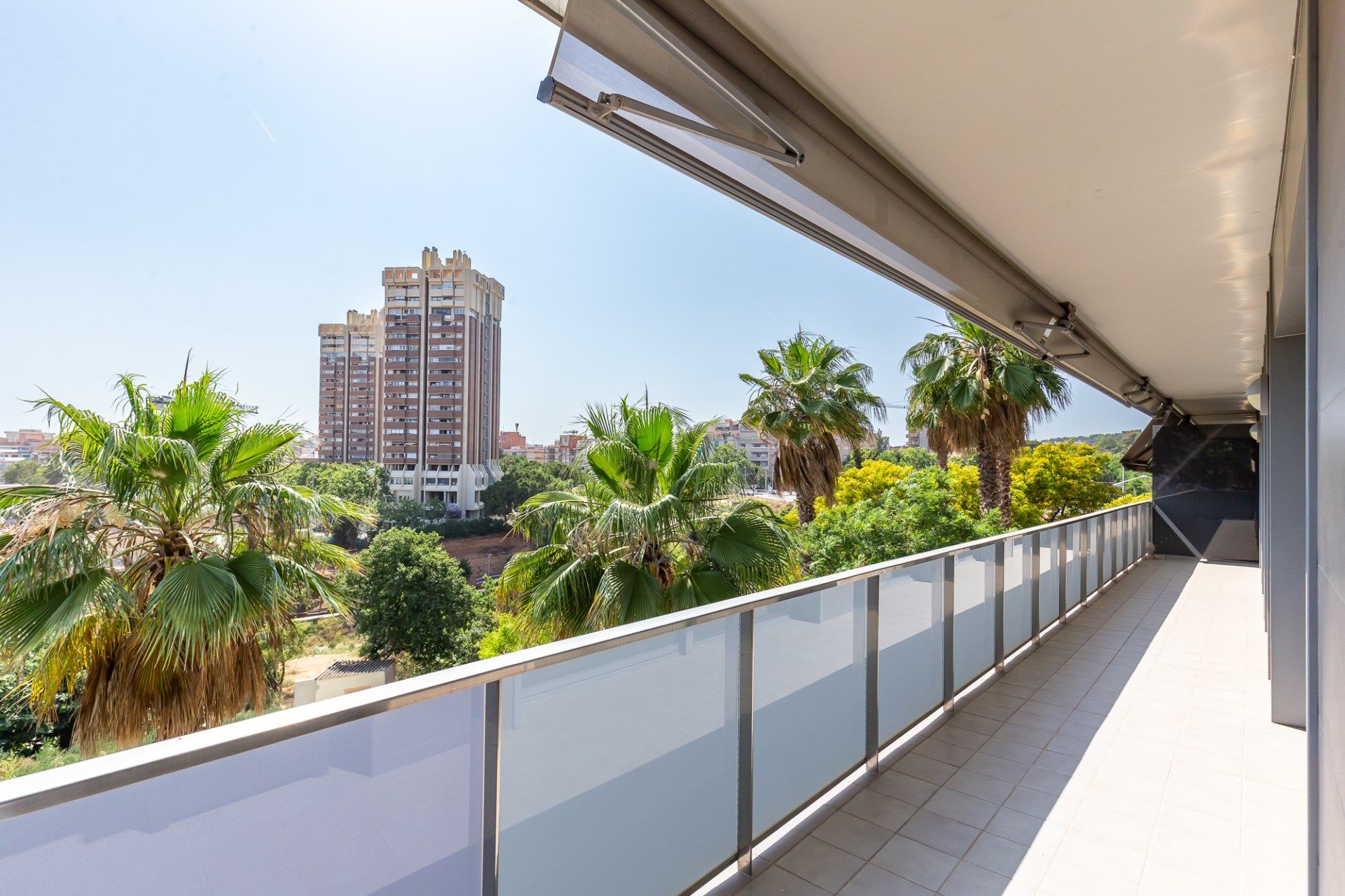 Terrassa de Pis en venda en Esplugues de Llobregat amb Aire condicionat, Calefacció i Terrassa