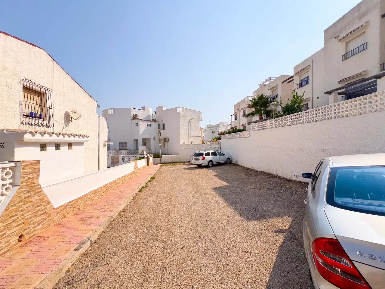 Vista exterior de Casa o xalet en venda en Torrevieja amb Aire condicionat, Calefacció i Terrassa