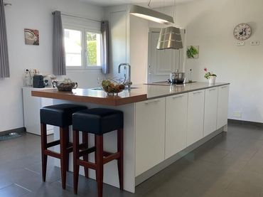 Detached house with pool for sale in Carrer Bell Racó A