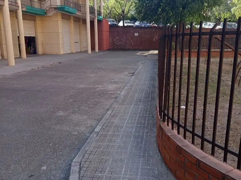 Aparcament de lloguer a Carrer de la Indústria 52, imagen 3