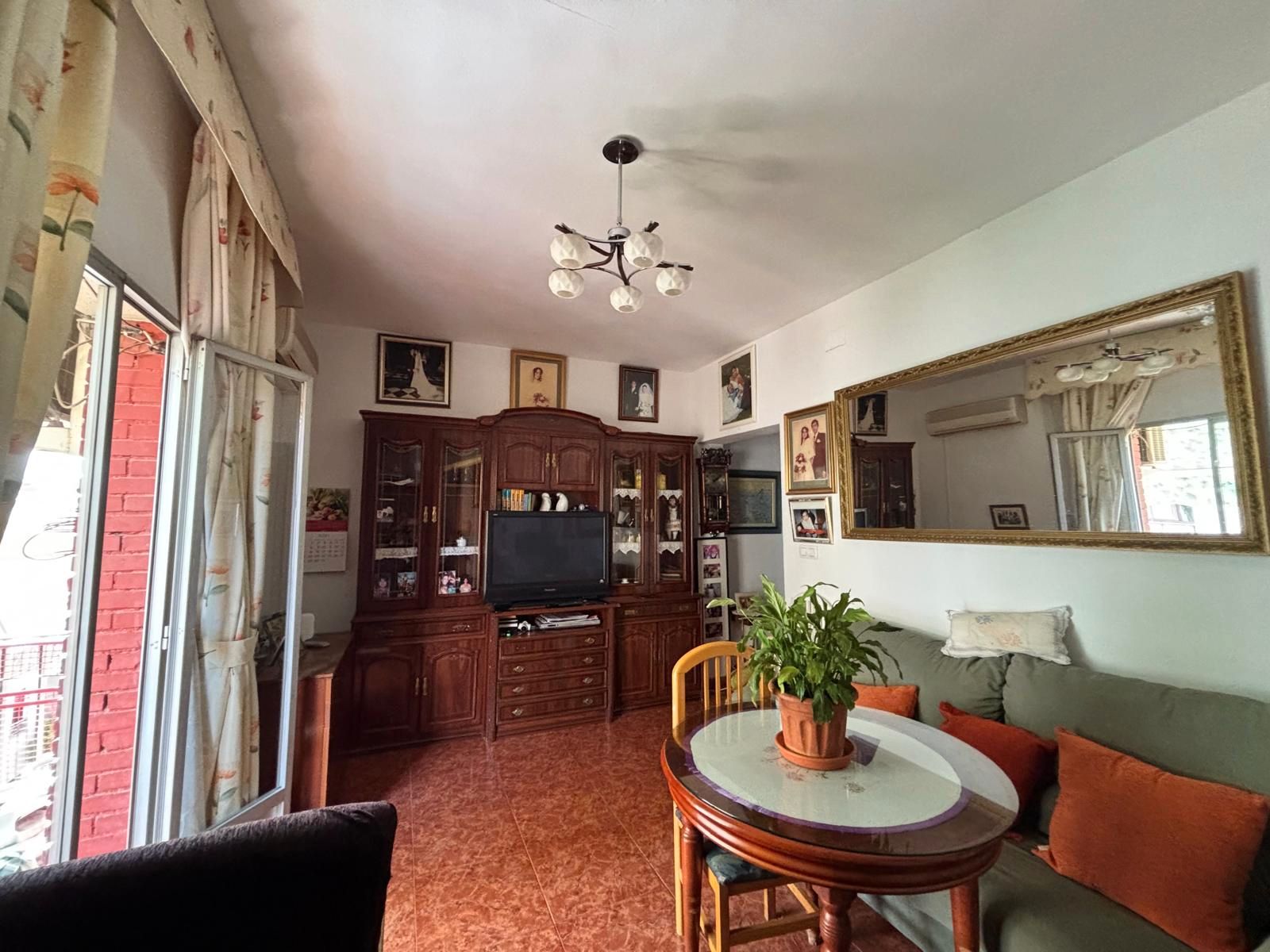 Sala d'estar de Pis en venda en  Jaén Capital amb Balcó