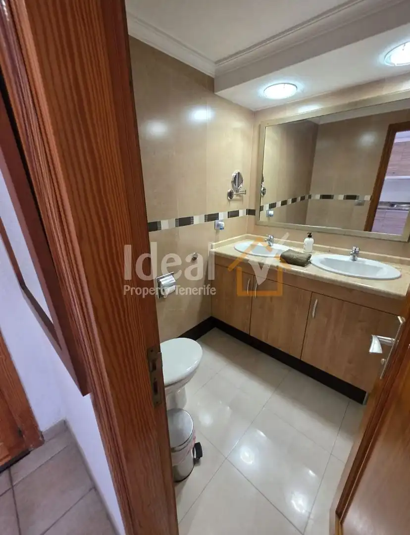Bathroom of Study for sale in Arona  with Air Conditioner, Terrace and Furnished