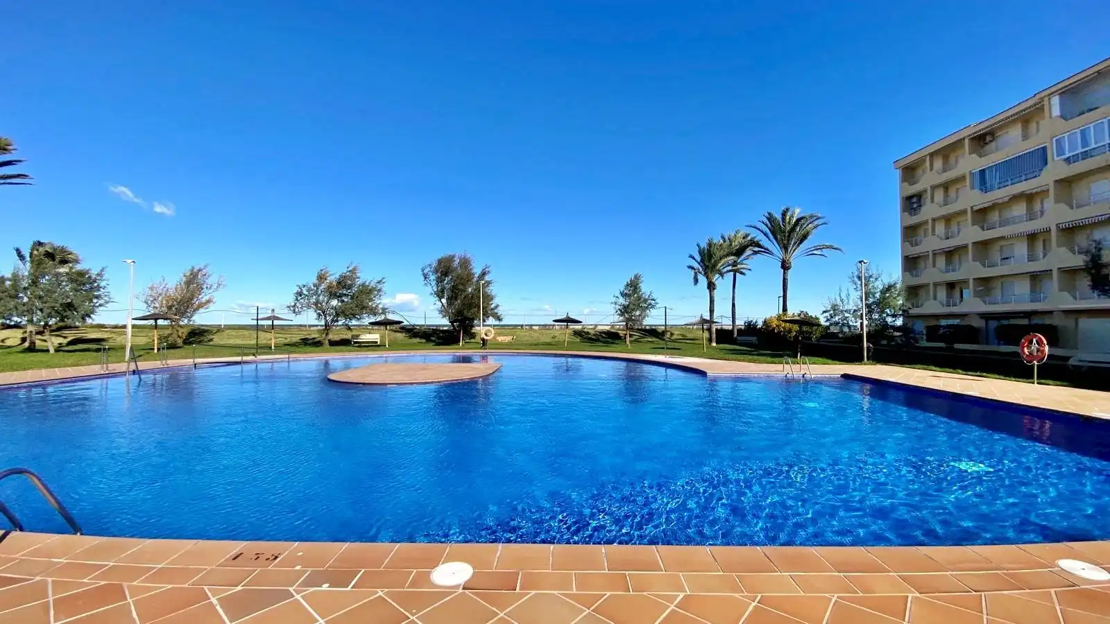 Piscina de Apartamento en venta en Dénia con Aire acondicionado, Calefacción y Terraza