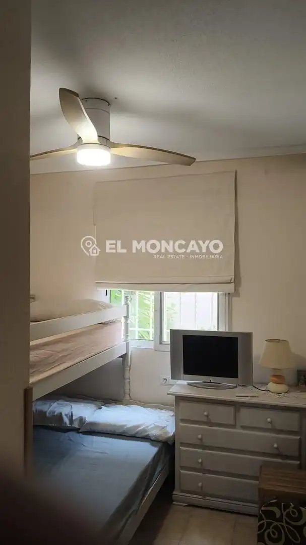 Bedroom of Houses for sale in Guardamar del Segura  with Air Conditioner, Heating and Private garden