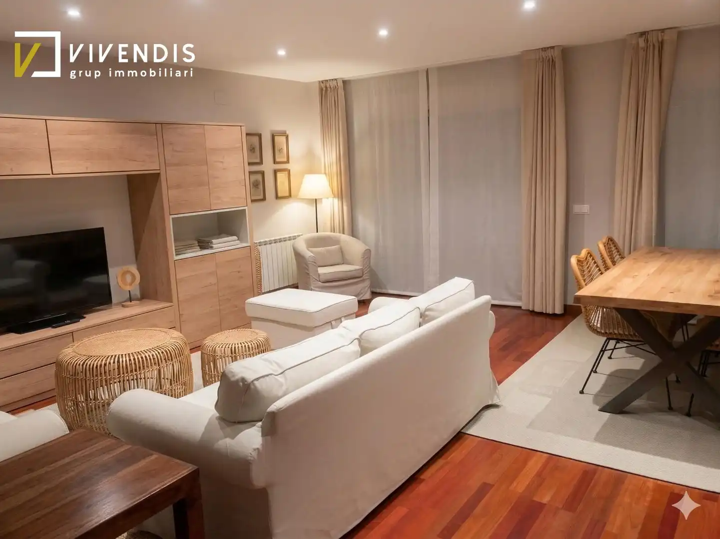 Sala de estar de Planta baja en venta en  Lleida Capital con Aire acondicionado, Calefacción y Jardín privado