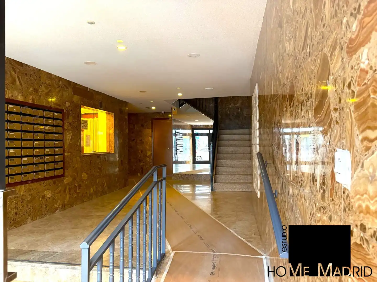 Flat for sale in Madrid  with Air Conditioner, Heating and Parquet flooring