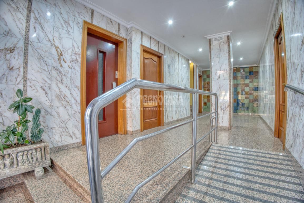 Flat for sale in Palencia Capital  with Air Conditioner and Heating